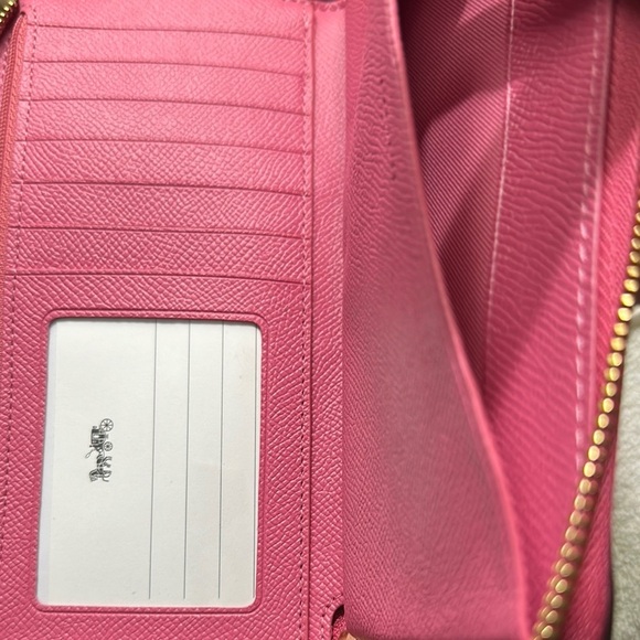 NWT! COACH JES PINK HOBO BAG Embossed Monogram on Front GENUINE PEBBLE LEATHER - Picture 4 of 10